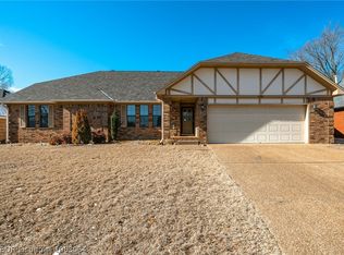 2708 Canterbury Cir, Fort Smith, AR 72903