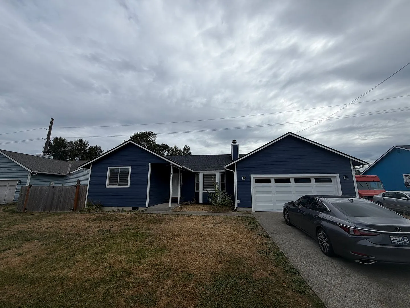 Beautiful 3 Bed, 2 Bath Home in Algona, WA - Apply Today! — Photo 1