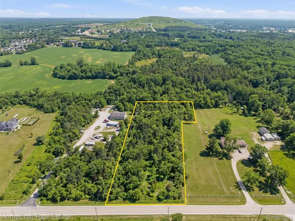 7730 Currie Rd, Northville, MI 48168