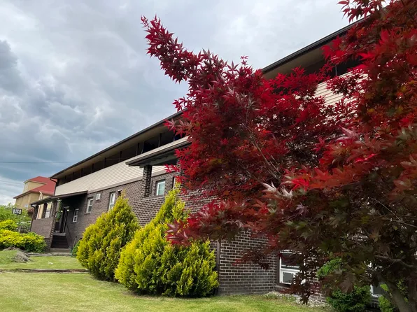 3 Delaware Ave, Endicott, NY