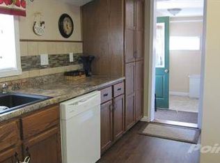 801 E 7th Ave, Mitchell, SD 57301