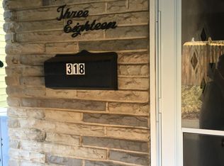 318 Chestnut St, Vandergrift, PA 15690