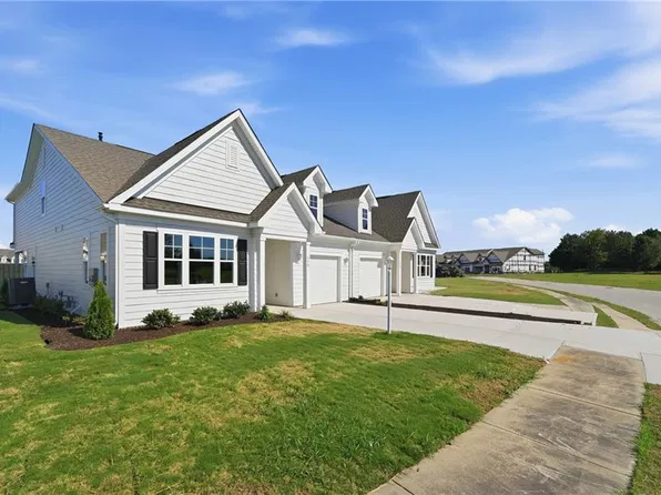 551 Watercrest Cir, Elizabeth City, NC 27909