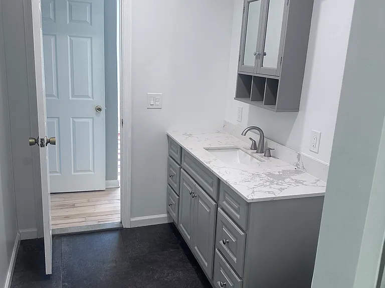 53 Eastwood Rd — Photo 6
