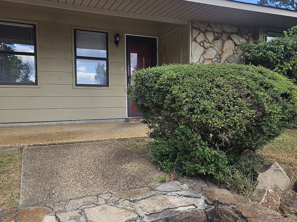 1st image of 145 3rd Ave #2