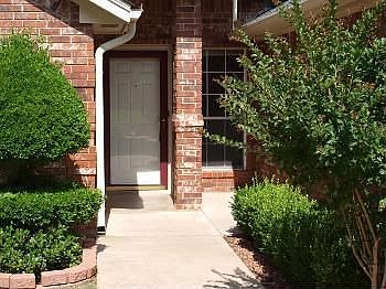 3rd image of 2308 NE Kingsbriar Dr