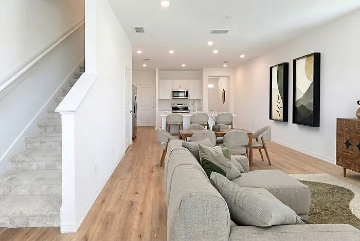 8693 Elmo Rd — Photo 3