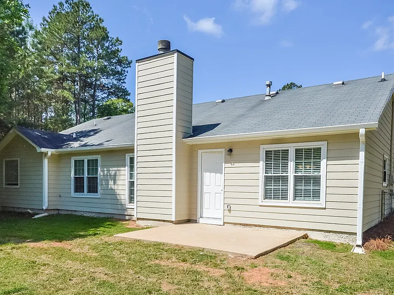 306 Ashley Manor Way — Photo 16