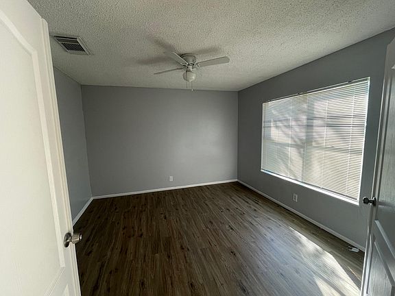 4th image of 8202 Club Meadow Dr