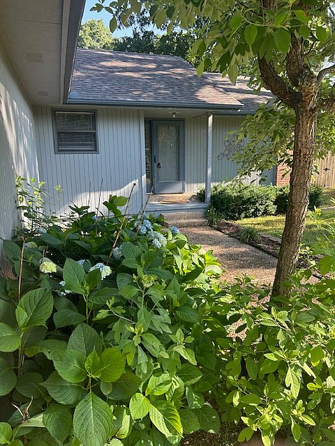 1st image of 18 Lord Nelson Dr