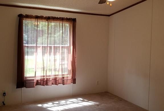 5th image of 576 W Airpark Dr