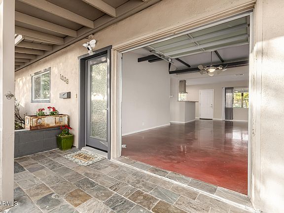 4th image of 1008 W AMELIA Avenue