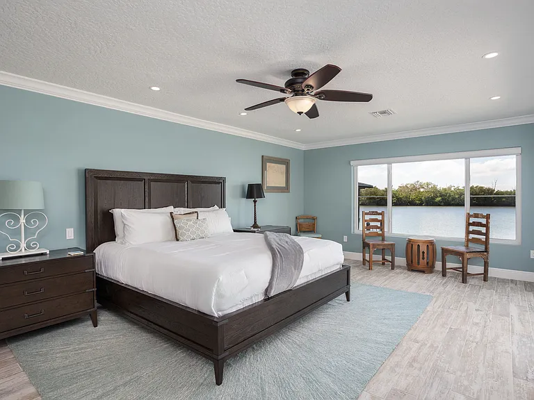 Primary Bed Room