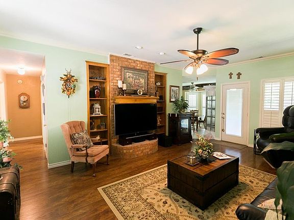5th image of 7318 Western Plains Ave