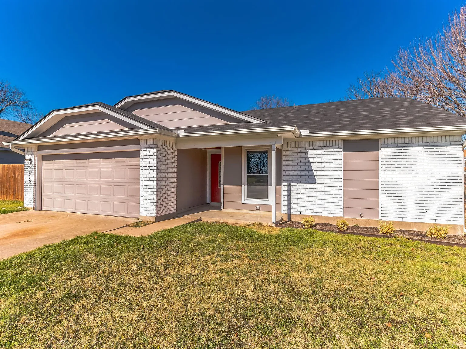 3 bed, 2.0 bath, 1473 sqft, $2,600 — Photo 2