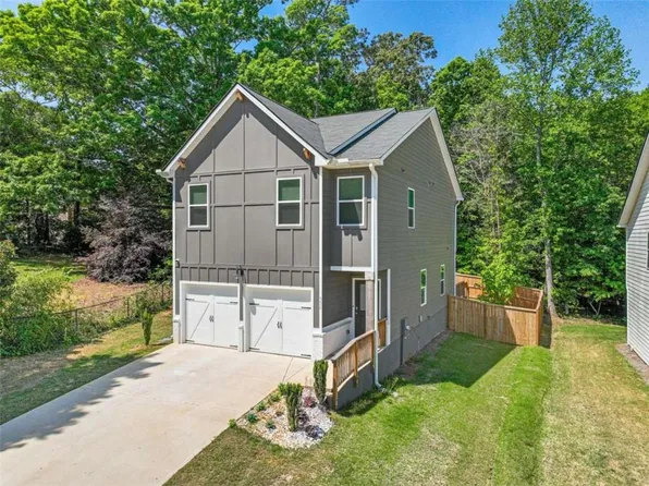 336 Wandering Brook Dr, McDonough, GA 30253