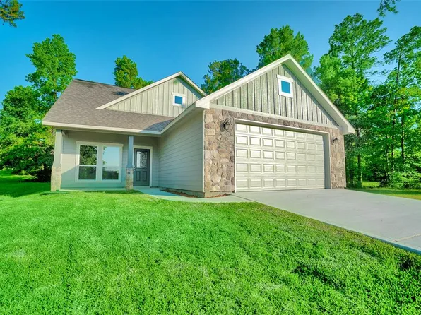 157 N Forest Dr, Huntsville, TX 77340