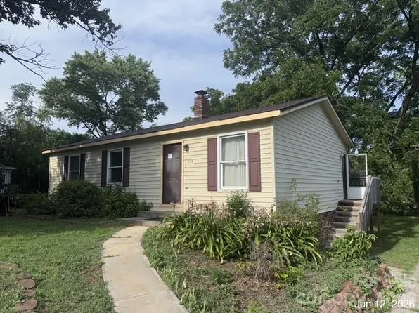 104 Whitley Rd, Morganton, NC 28655