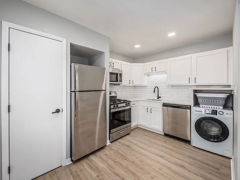 The Chambers Apartments — Photo 20
