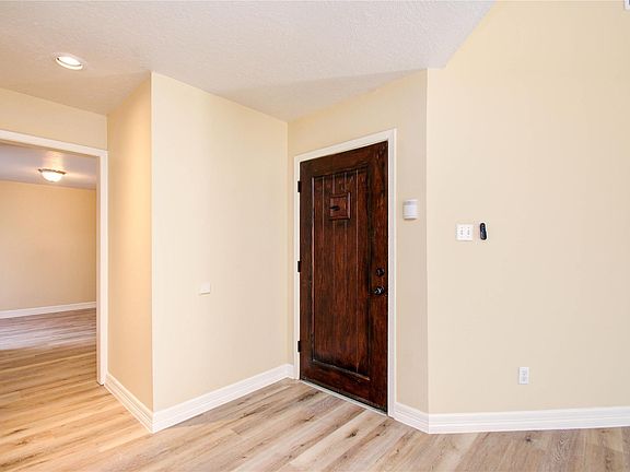 3rd image of 7222 Winkleman Rd