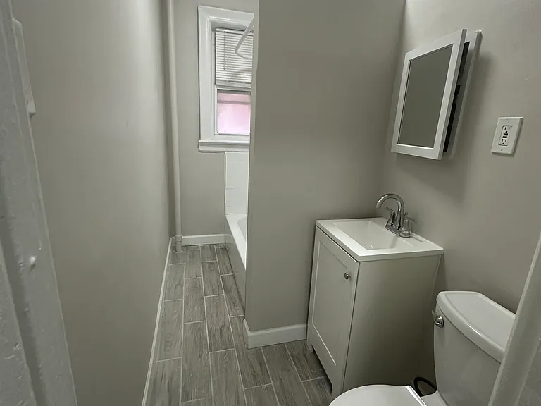 123-126 Corbin Ave #303 — Photo 3