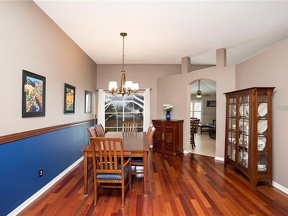 5th image of 2518 Groveway Dr