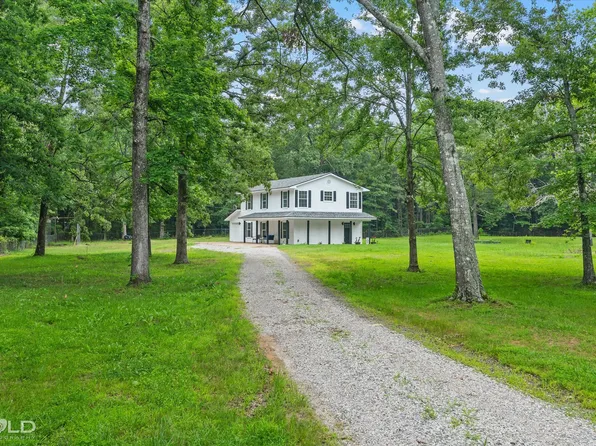 4481 Circle Square Dr, Mooringsport, LA 71060
