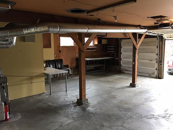 4th image of 2891 Rollingwood Dr