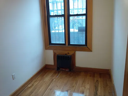 Rented by David W Realty Inc | media 7