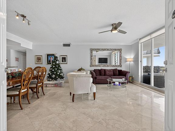 5th image of 100 S Birch Road #1003