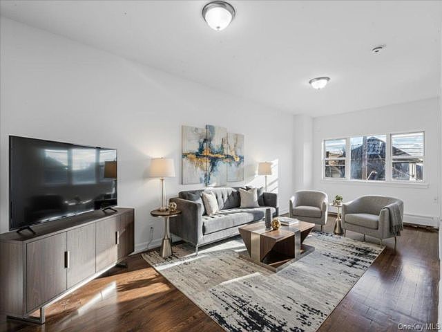 1st image of 953A E 217th St #3RDFLOOR
