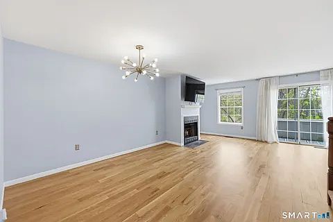 3rd image of 1402 Sunfield Dr