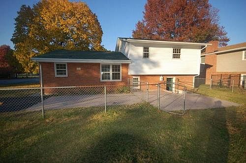 3rd image of 4603 Hammond Ln