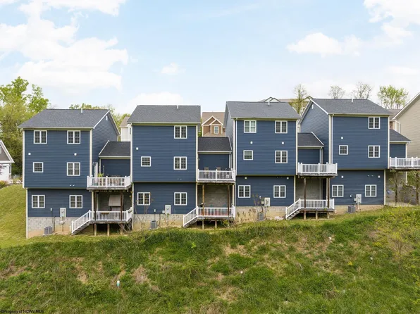 336 Villa View Dr, Morgantown, WV 26505