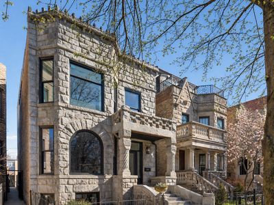 3711 N Magnolia Ave, Chicago, IL, 60613