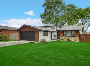 10324 S 81st Ave, Palos Hills, IL 60465