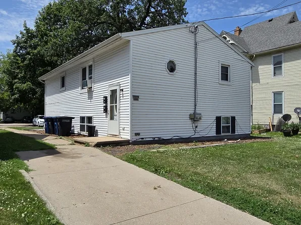 1007 Jackson St #A, Oshkosh, WI 54901