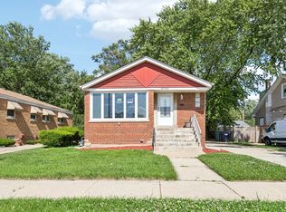 8753 S Troy Ave, Evergreen Park, IL 60805