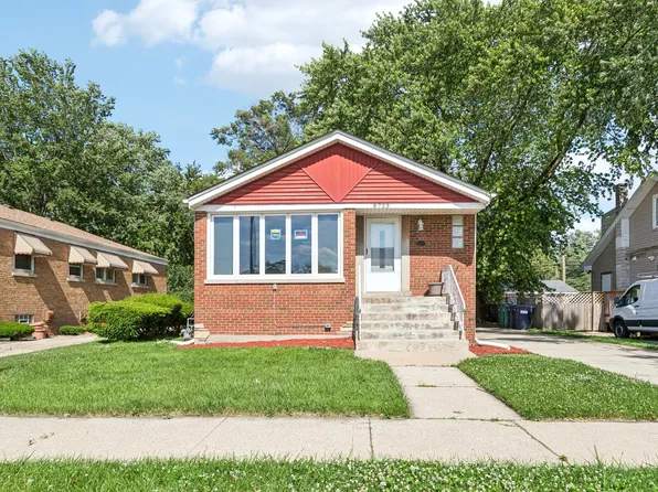 8753 S Troy Ave, Evergreen Park, IL 60805