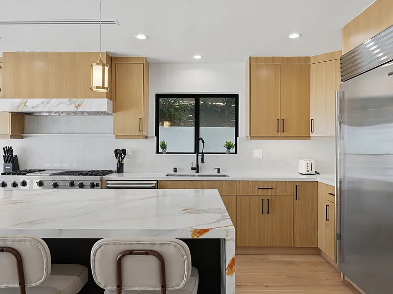18101 Green Meadow Dr — Photo 41