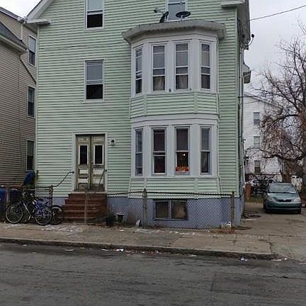 5th image of 15 Bullard St