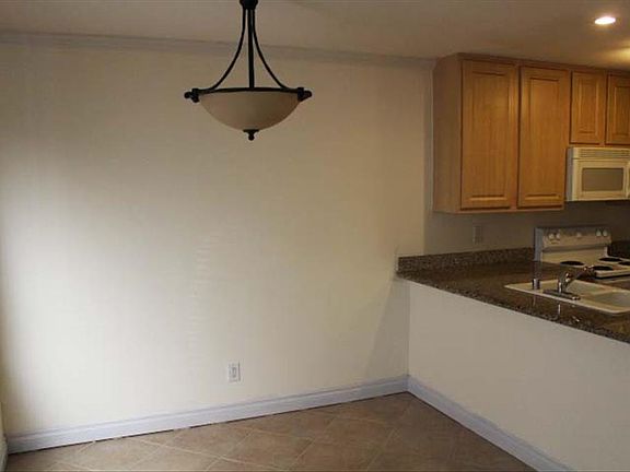 3rd image of 589 N Johnson Ave Unit 138