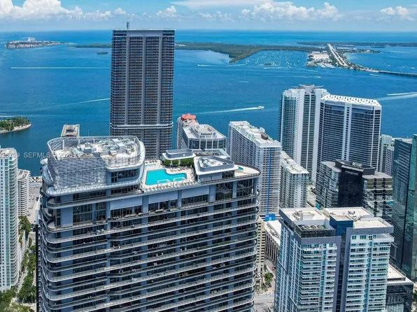 1000 Brickell Plz #4212, Miami, FL 33131
