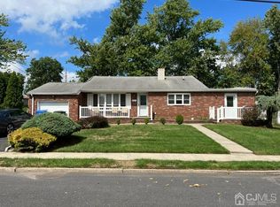 18 Westminster Rd, Colonia, NJ 07067