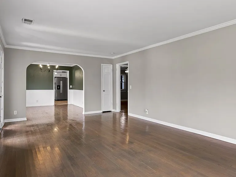 204 Haney Dr — Photo 26
