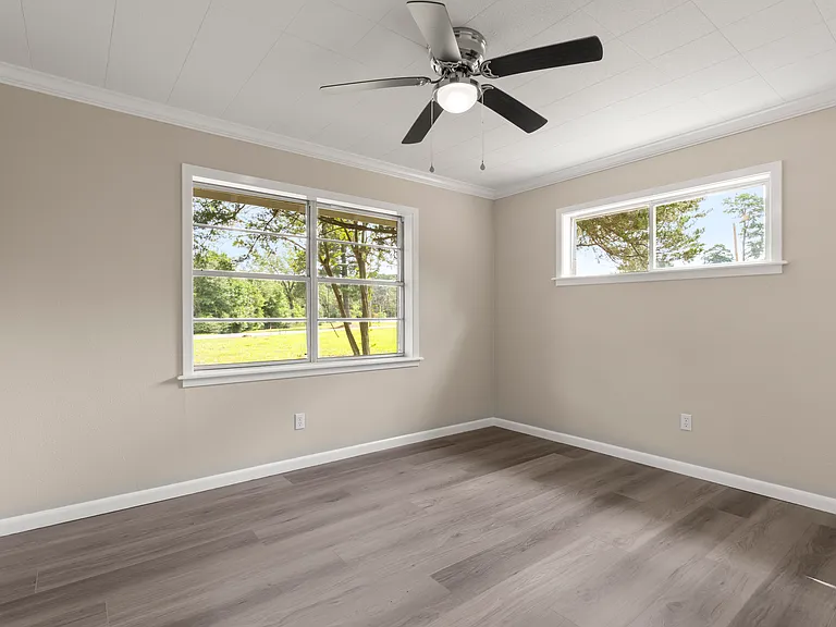 579 FM 2026 — Photo 13
