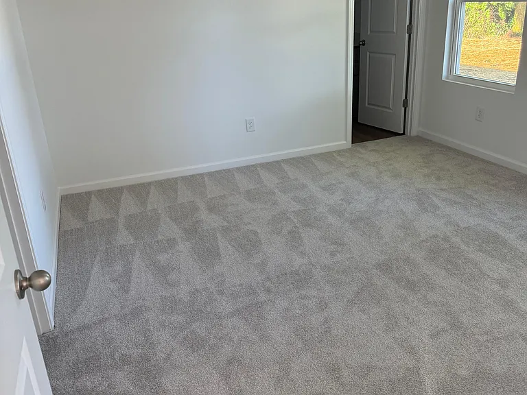 1624 Holly Pl — Photo 8