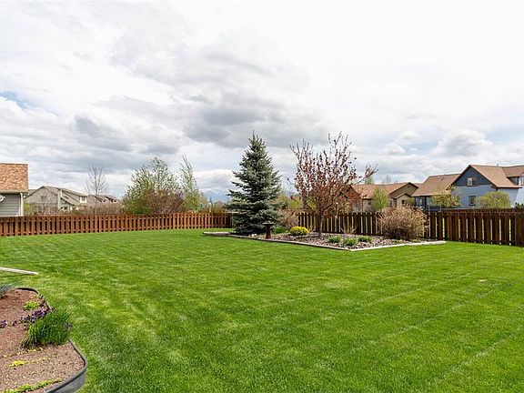 4th image of 158 Annie Glade Dr