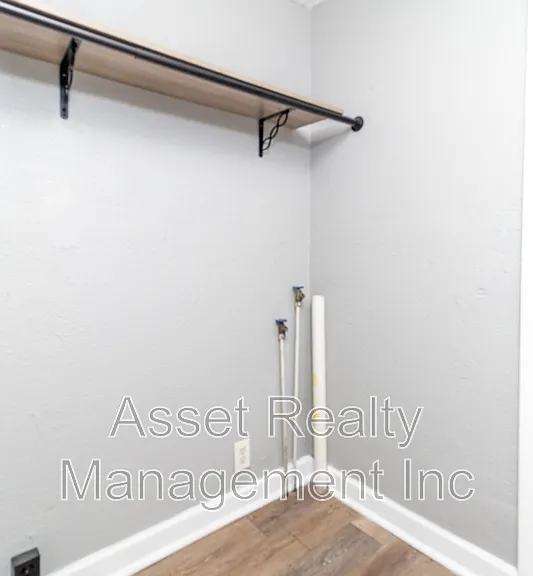 2638 Barton St — Photo 21