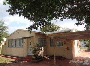 2534 Roosevelt St, Hollywood, FL 33020